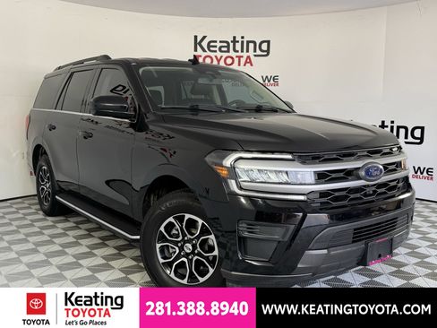 Used 2022 Ford Expedition XLT RWD image 2