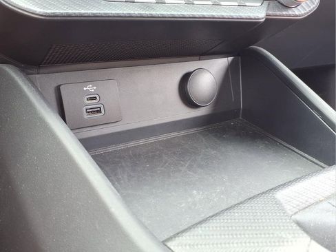 Used 2025 Ford Mustang Premium RWD image 11
