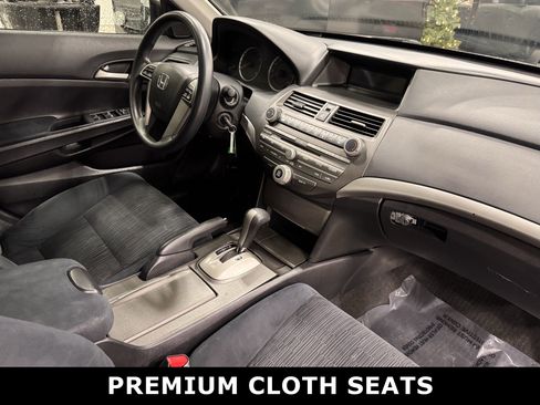 Used 2011 Honda Accord LX-P image 4