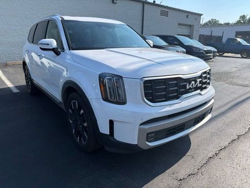 Used 2024 Kia Telluride SX Prestige AWD/4WD image 3