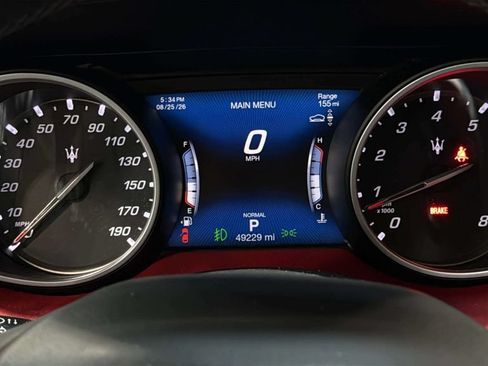 Used 2020 Maserati Levante S GranSport AWD/4WD image 25