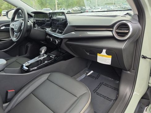New 2026 Chevrolet Trax ACTIV w/ Driver Confidence Package FWD image 13