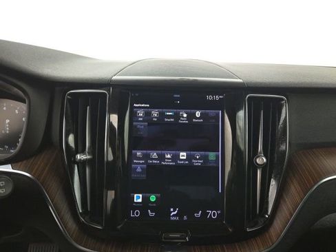 Used 2021 Volvo XC60 T5 Momentum image 13