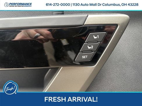 Used 2023 Toyota Tundra Limited image 12