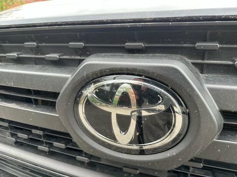 Used 2024 Toyota RAV4 Adventure AWD/4WD image 9