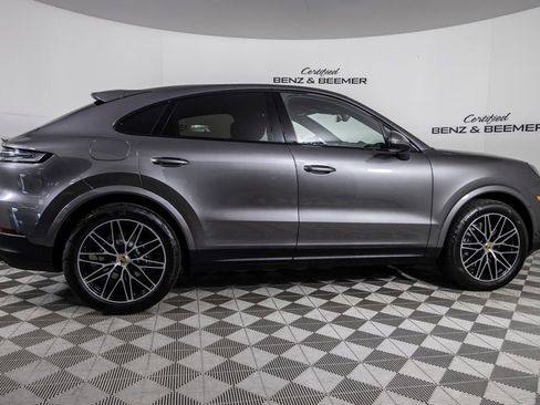 Used 2024 Porsche Cayenne Coupe image 23