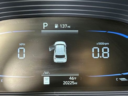 Certified 2023 Hyundai Venue Limited image 18