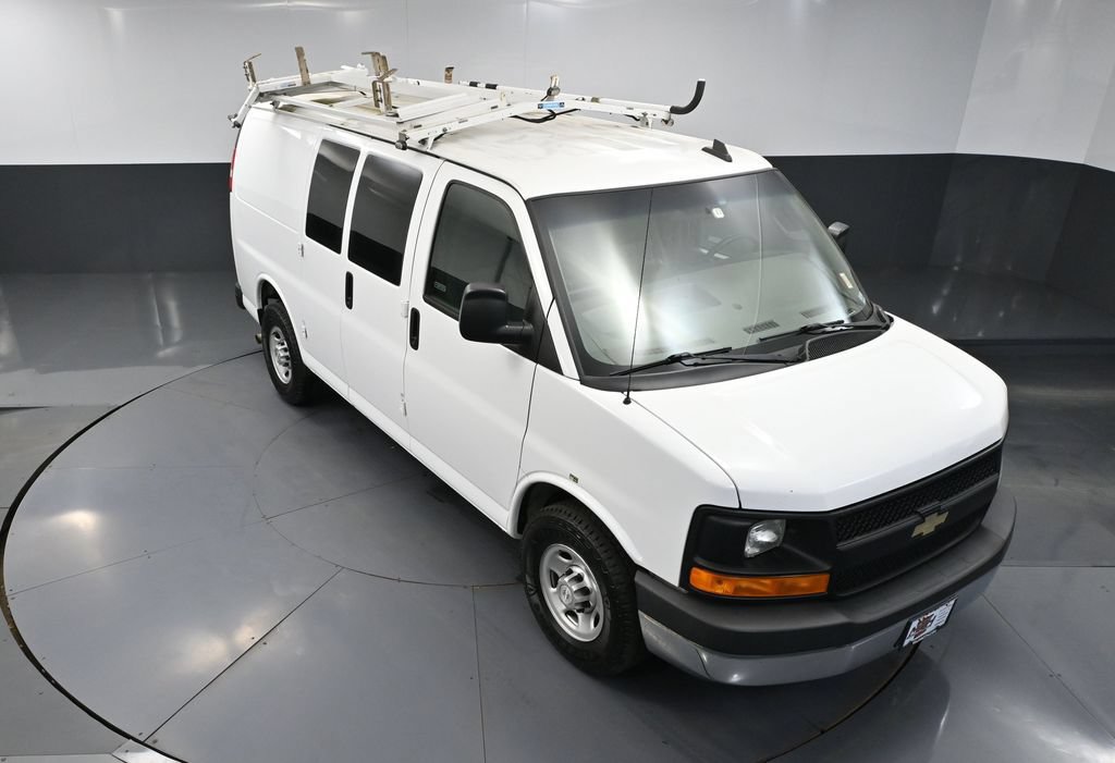 Used 2016 Chevrolet Express 2500 RWD image 41