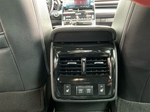 Used 2019 Toyota Avalon Touring image 23