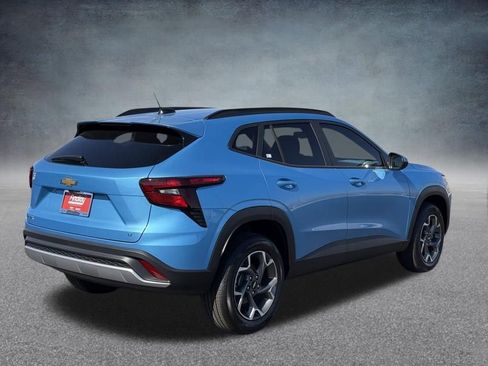 New 2026 Chevrolet Trax LT w/ LT Convenience Package image 3