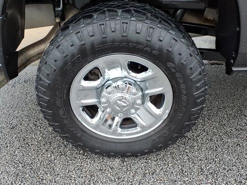 Used 2021 RAM 2500 Big Horn image 11