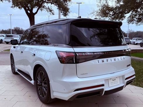 Certified 2026 INFINITI QX80 Autograph w/ Premium Cargo Package AWD/4WD image 8