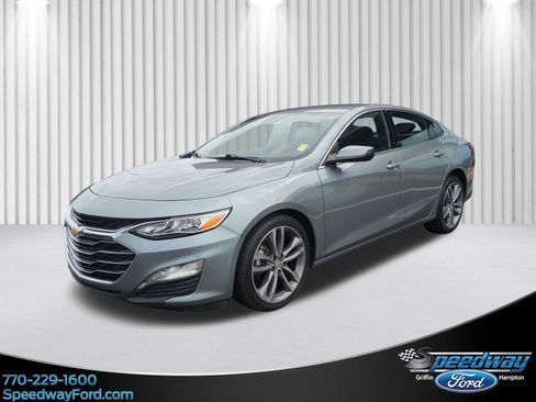 Used 2024 Chevrolet Malibu LT FWD image 1