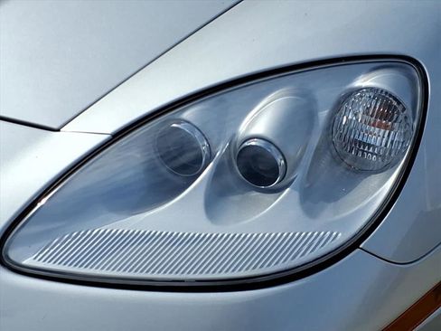 Used 2011 Chevrolet Corvette Grand Sport w/ Preferred Equipment Group image 10