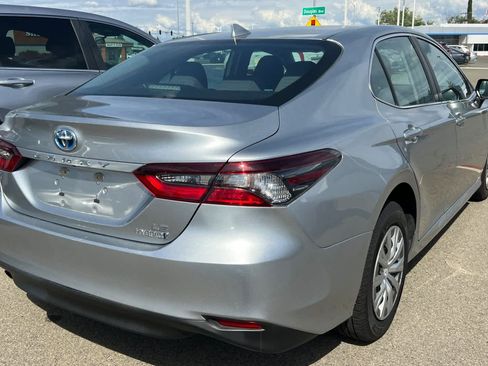Used 2023 Toyota Camry LE image 4