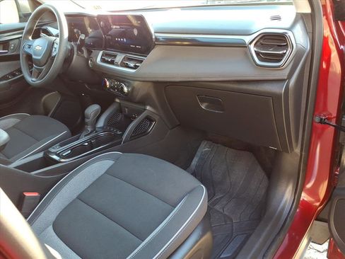 Used 2025 Chevrolet TrailBlazer LS w/ LS Confidence Package image 10