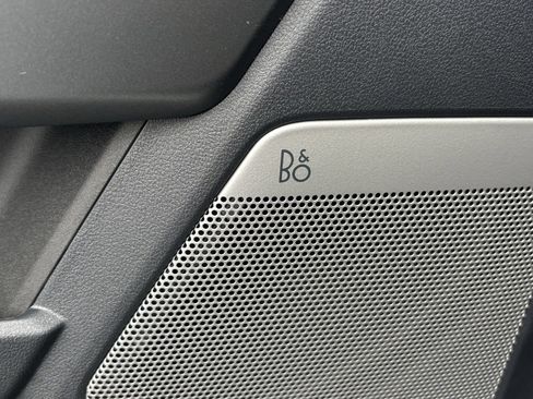 New 2026 Ford F250 Lariat w/ Black Appearance Package image 24