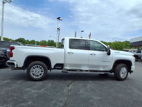 Used 2023 Chevrolet Silverado 3500 High Country w/ Z71 Off-Road Package AWD/4WD image 34