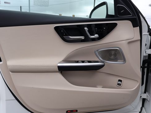 Certified 2025 Mercedes-Benz C 300 Sedan image 13