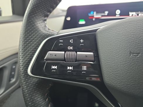 Certified 2023 Nissan Ariya EMPOWER+ image 17