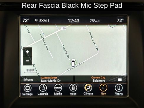 Used 2018 Jeep Grand Cherokee Altitude RWD image 15