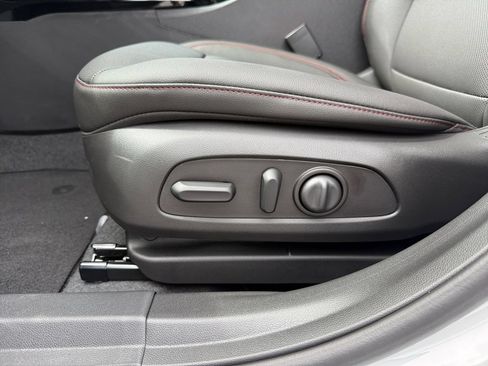 New 2026 Chevrolet Trax RS w/ Driver Confidence Package FWD image 17
