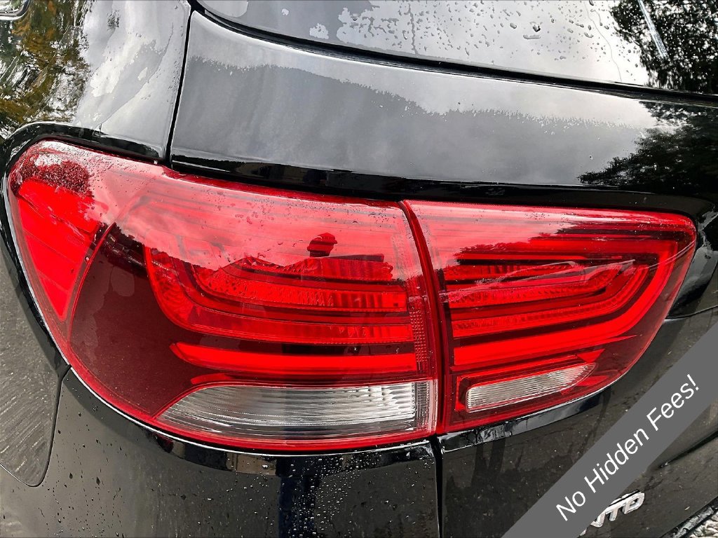 Used 2019 Kia Sorento L FWD image 25