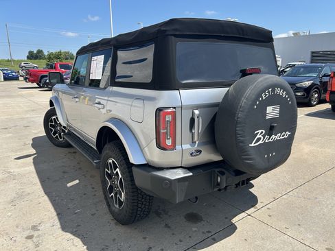 Used 2021 Ford Bronco Outer Banks AWD/4WD image 15