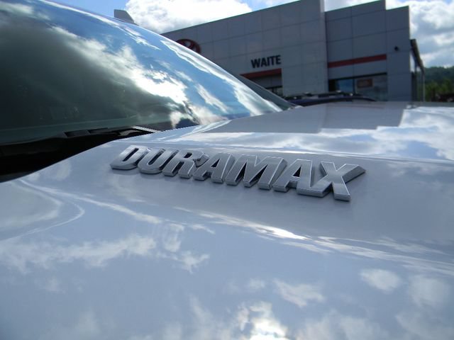 Used 2023 Chevrolet Silverado 1500 LTZ AWD/4WD image 9