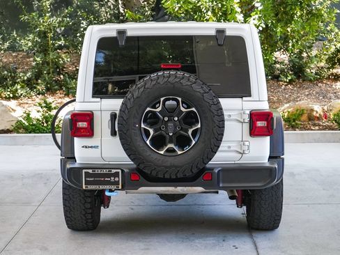 Used 2022 Jeep Wrangler Unlimited Rubicon 4xe w/ Cold Weather Group AWD/4WD image 5