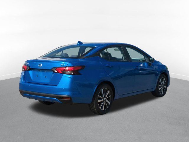 Used 2021 Nissan Versa SV FWD image 3