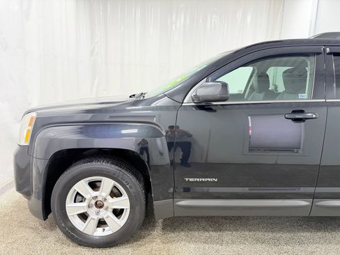 Used 2013 GMC Terrain SLT w/ Safety Package AWD/4WD image 4