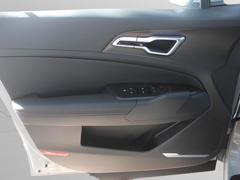 New 2026 Kia Sportage EX w/ EX Panorama Roof Package image 38