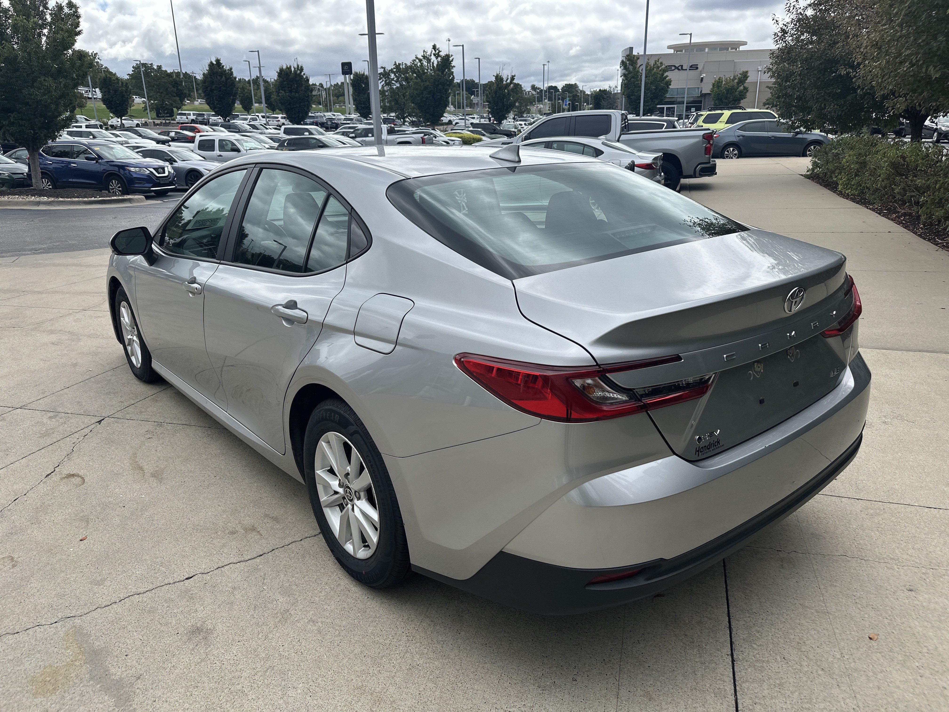 Used 2025 Toyota Camry LE FWD image 7