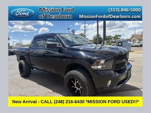 Used 2023 RAM 1500 Express w/ Wheel & Sound Group AWD/4WD image 1