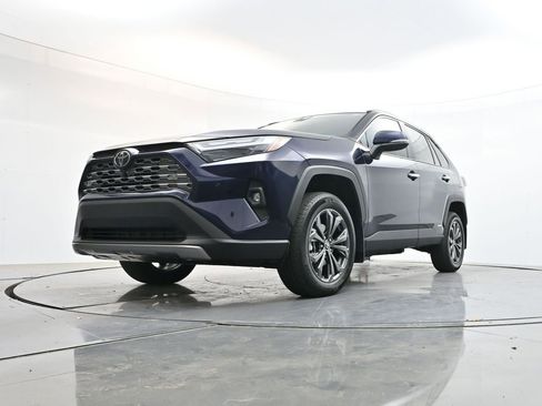Used 2025 Toyota RAV4 Limited w/ Advanced Technology Package AWD/4WD image 40