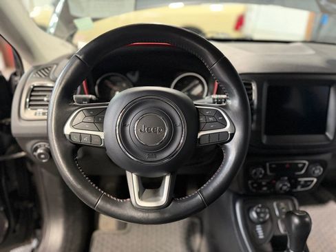 Used 2019 Jeep Compass Trailhawk AWD/4WD image 12