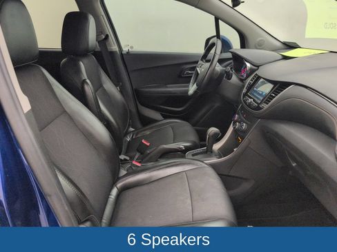 Used 2017 Chevrolet Trax LT w/ LT Convenience Package FWD image 13