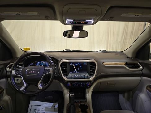 Used 2019 GMC Acadia Denali w/ Technology Package AWD/4WD image 31