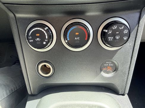 Used 2011 Nissan Rogue S AWD/4WD image 55