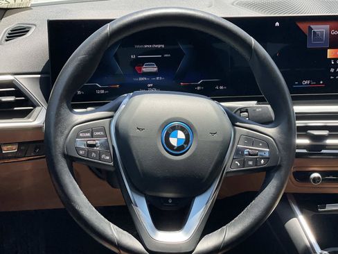 Certified 2023 BMW i4 eDrive40 w/ Premium Package RWD image 8