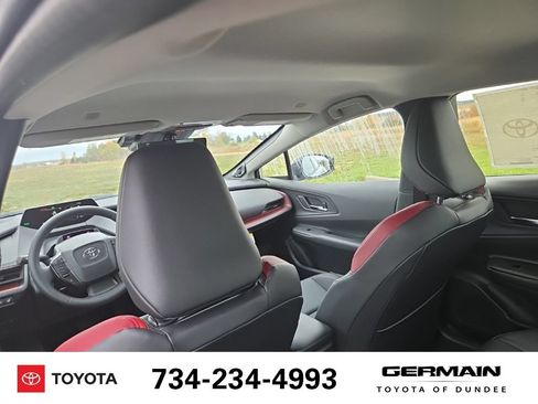 New 2026 Toyota Prius Plug-In Hybrid FWD image 32