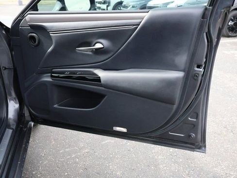 Used 2022 Lexus ES 300h F Sport w/ Accessory Package 2 image 12