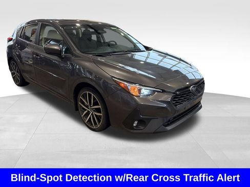Used 2025 Subaru Impreza 2.0i Sport image 9