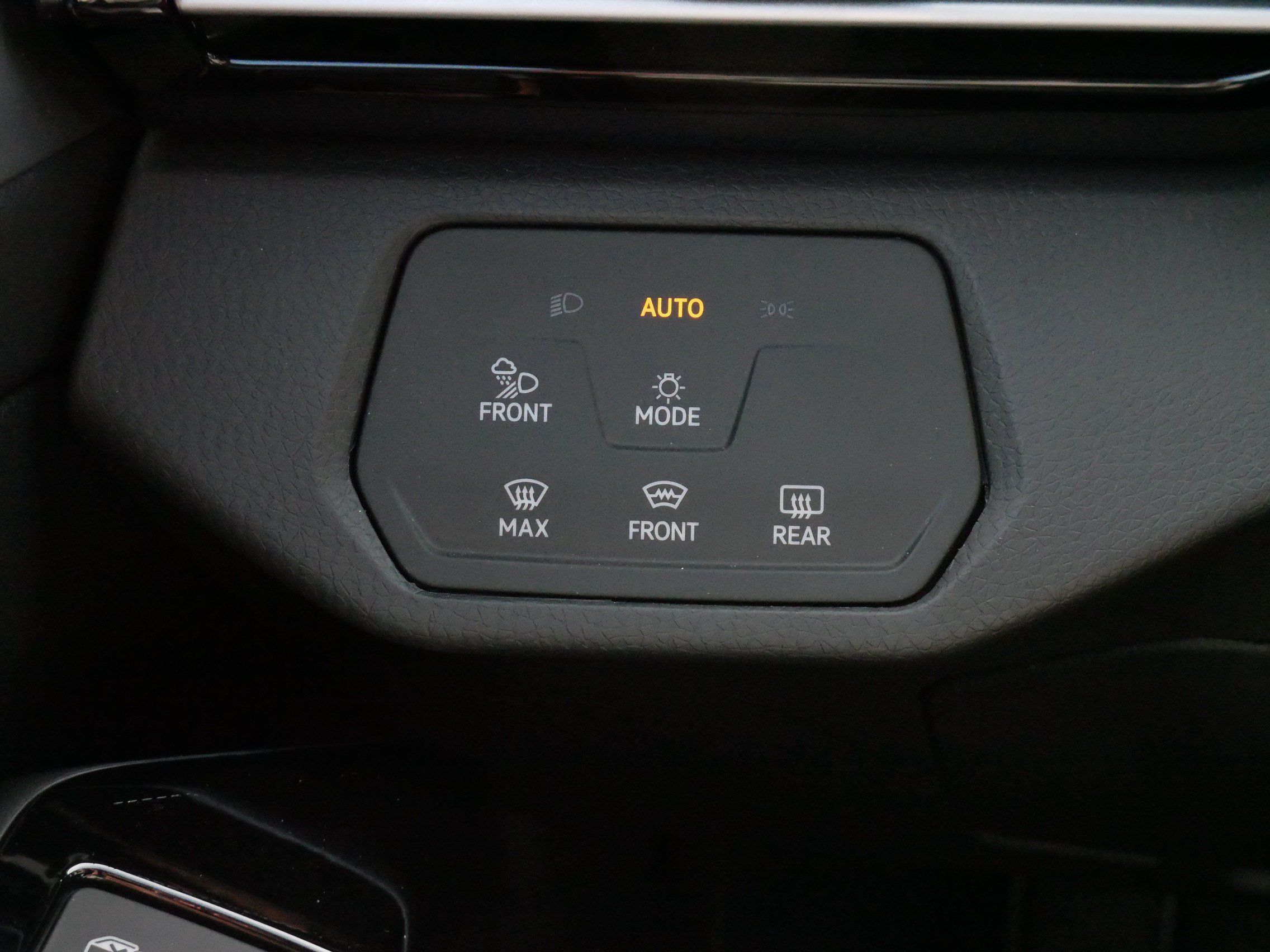 Used 2025 Volkswagen ID.4 Pro S AWD/4WD image 27