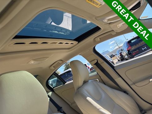 Used 2015 Volvo S60 T5 Premier image 14