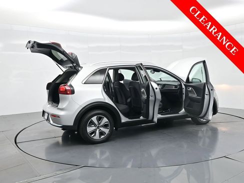 Used 2019 Kia Niro LX image 34