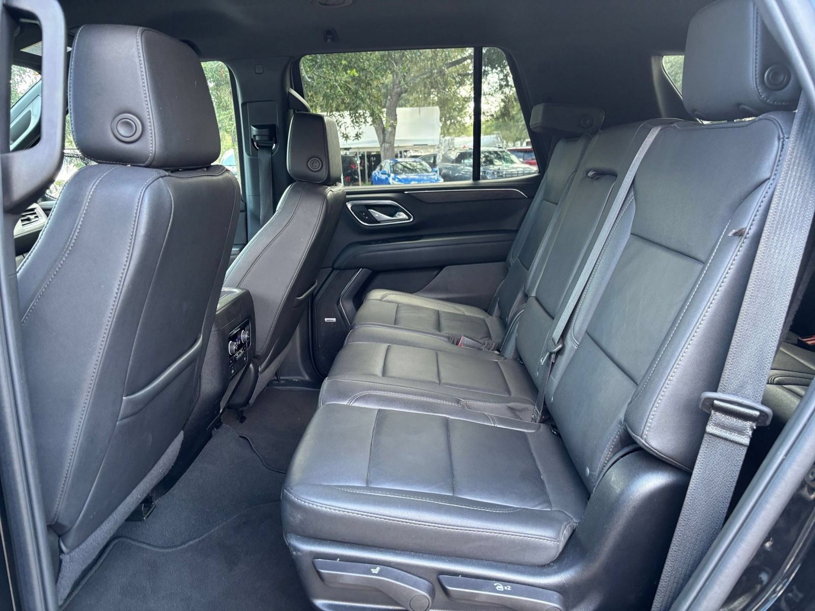 Used 2024 Chevrolet Tahoe LT w/ Luxury Package AWD/4WD image 42