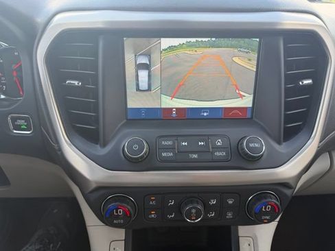 Used 2017 GMC Acadia Denali w/ Technology Package FWD image 22