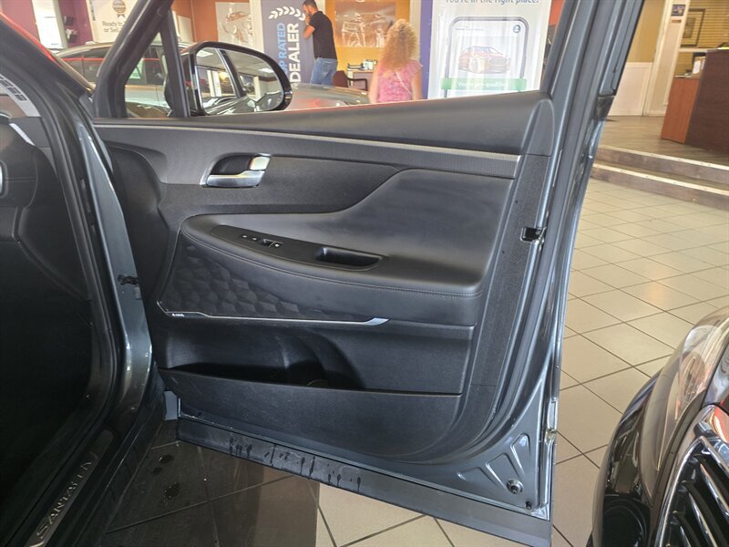 Used 2019 Hyundai Santa Fe FWD image 14